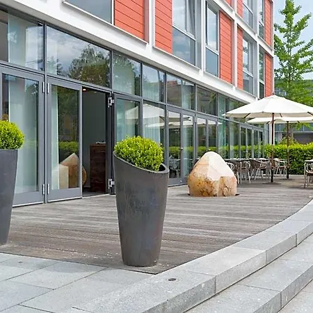 Corbin Muenchen Airport Business Hotell 3*