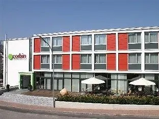 Corbin Muenchen Airport Business ホテル フライジンク