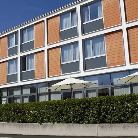 Corbin Muenchen Airport Business מלון 3*